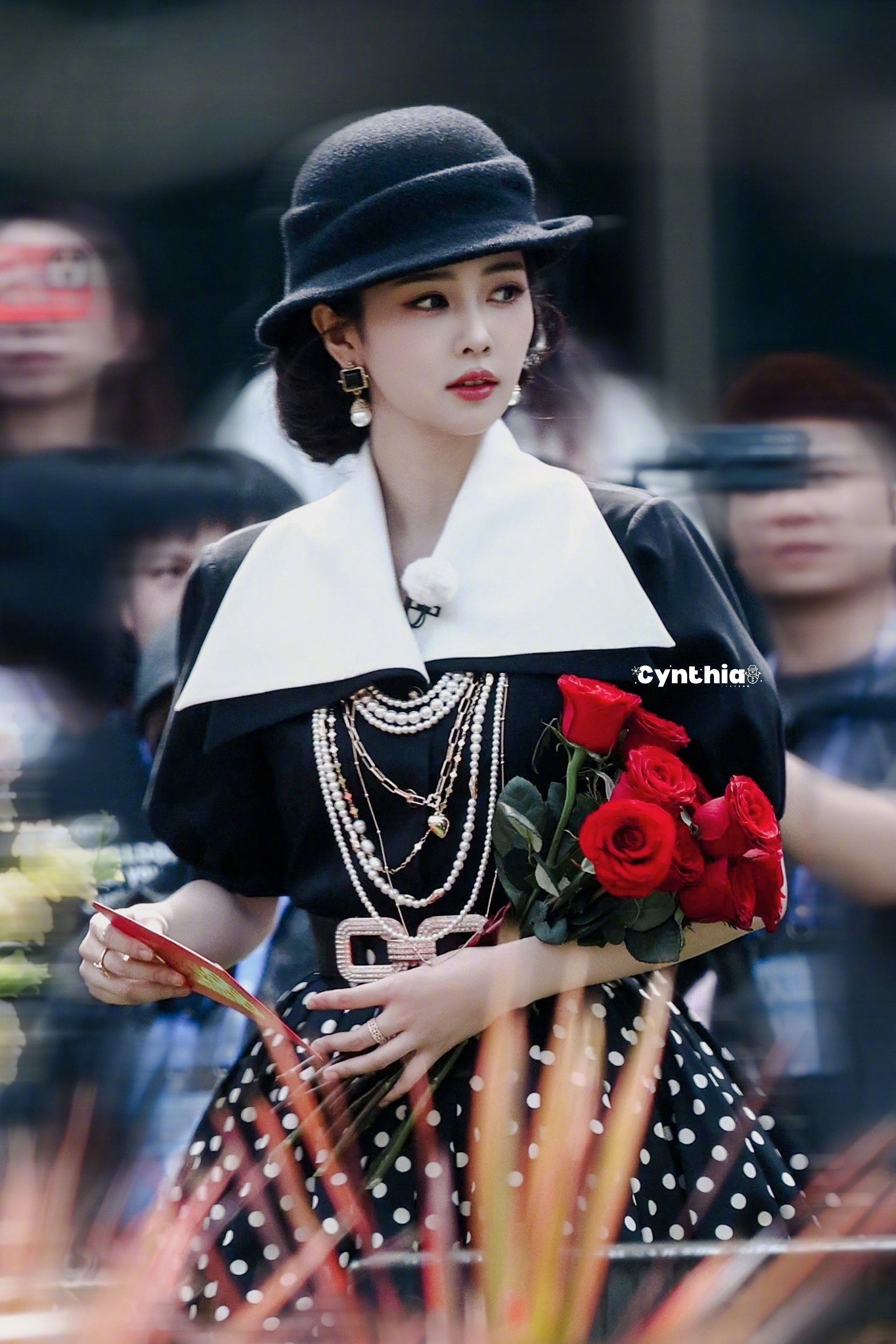 奔跑吧14首录路透来了白鹿 民国千金风 vs 孟子义 复古港风白鹿留洋大小姐造型