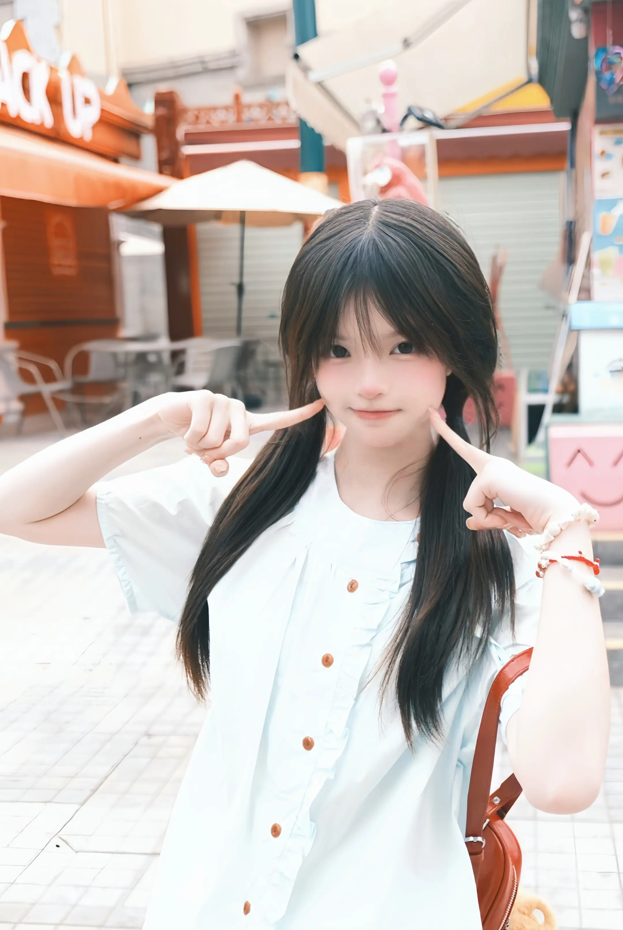 就这样看着你 脸红红的呼吸💗。