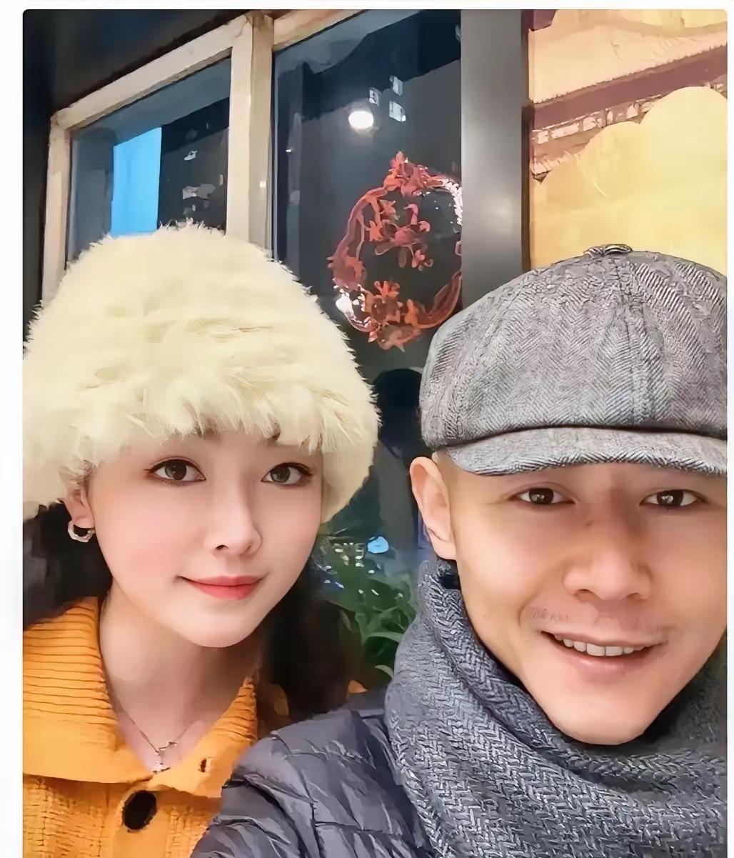 当一个女人想丁克，相信男人也会陪自己一起孤独终老的时候，她大概率就是有点傻。
大
