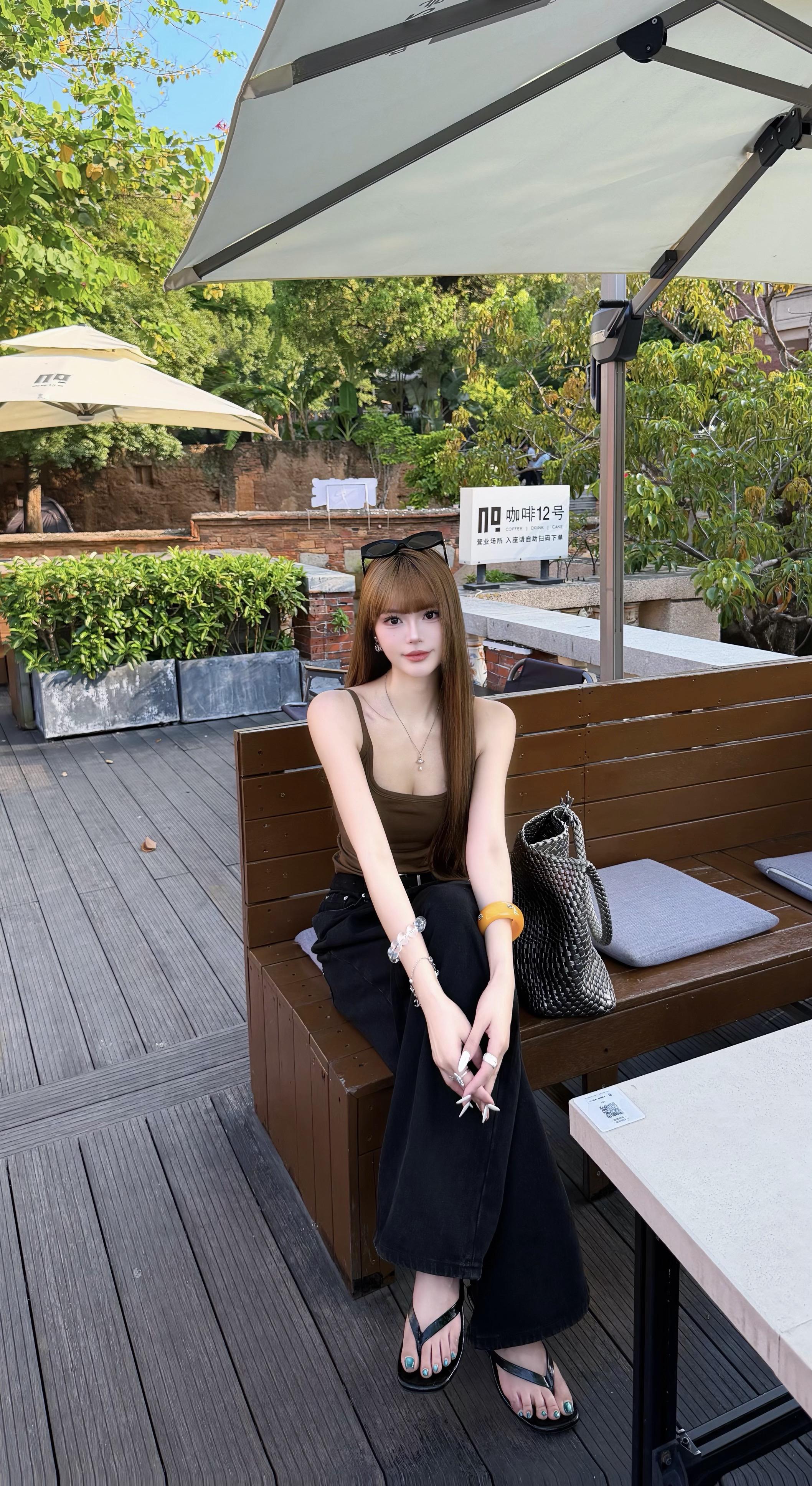 女孩 克服自己每一个想要依附他人的瞬间