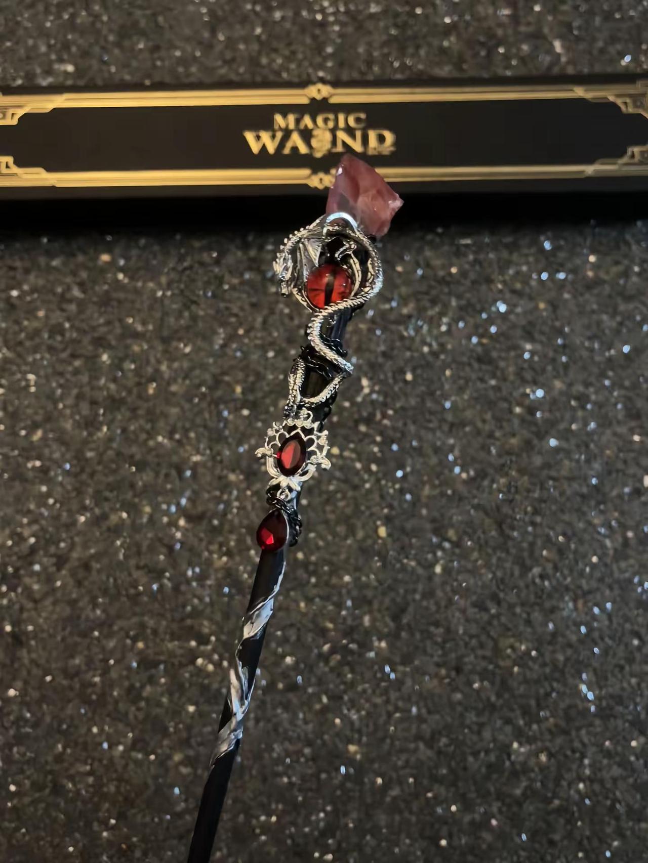 猎人小姐 隔着屏幕闪烁的你 是支撑我幸福的人在你的世界让我也来保护你秦彻 恋与深