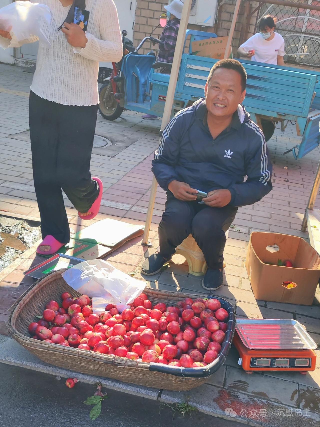 菜市场有父母的味道

刚从早市回来
今天没买太多东西
就随手拍了些照片

作为一