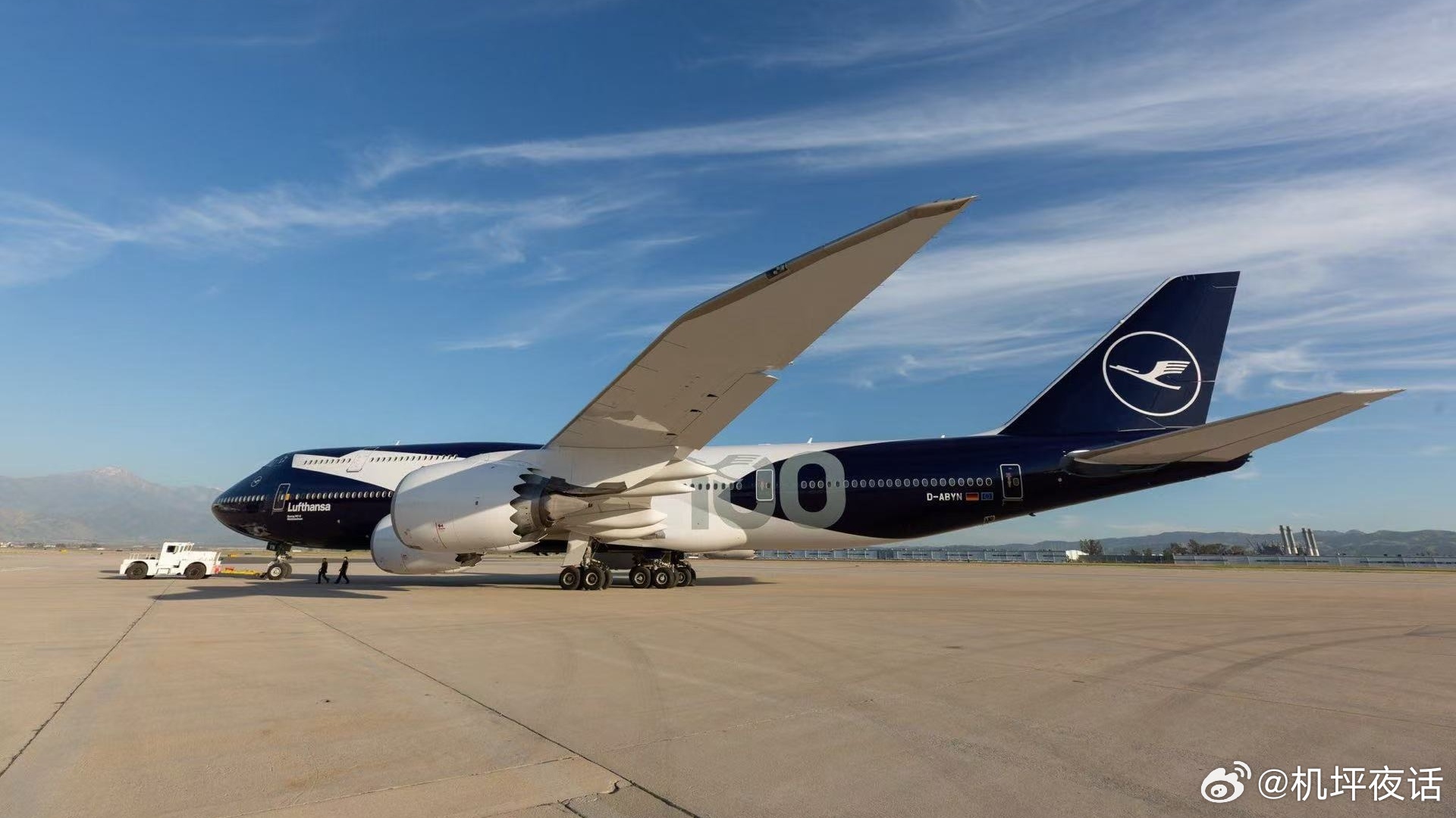汉莎航空百年纪念机队B747-8“空中女王”喷涂完毕近期，一架汉莎航空的波音74