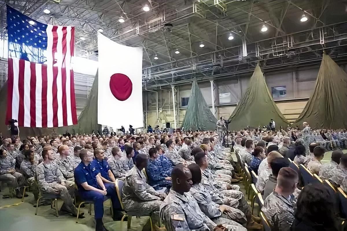 驻日美军突然改主意，步兵战队不再撤往关岛，随时准备介入台海？
​据日本共同社27