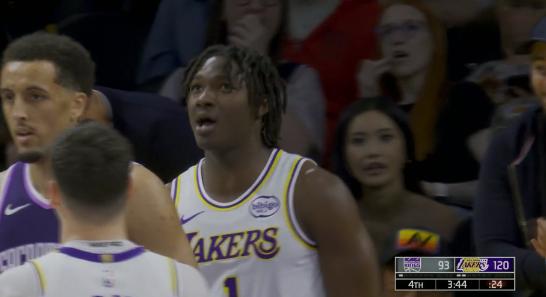 湖人新秀蒂耶罗绝对值得被重点培养！在昨天湖人主场以128：104击败国王的比赛中