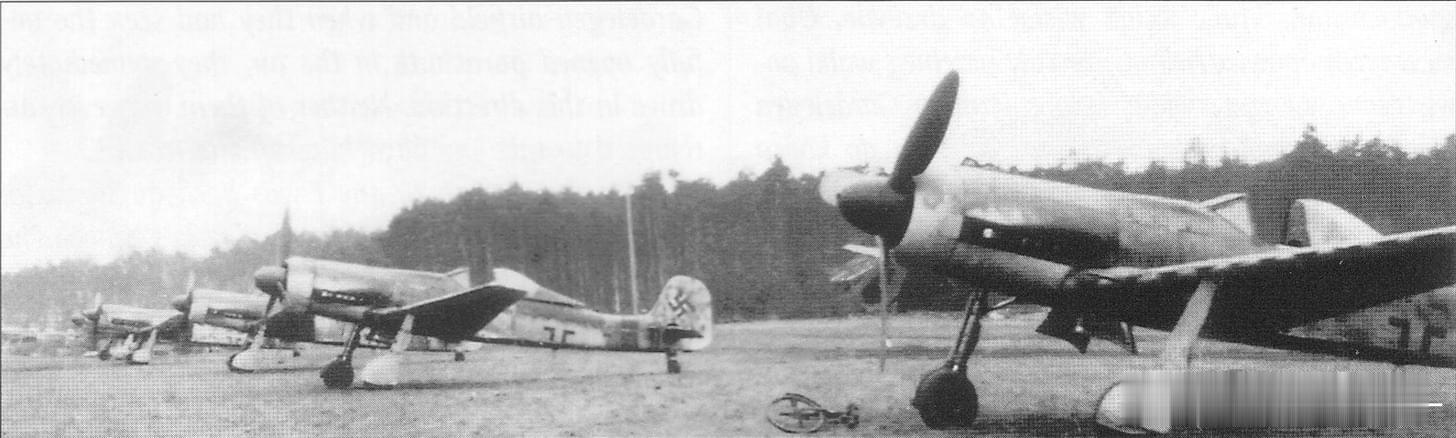 隶属III/JG301的Ta152，摄于1945年春。作为Ta152的第一个实战