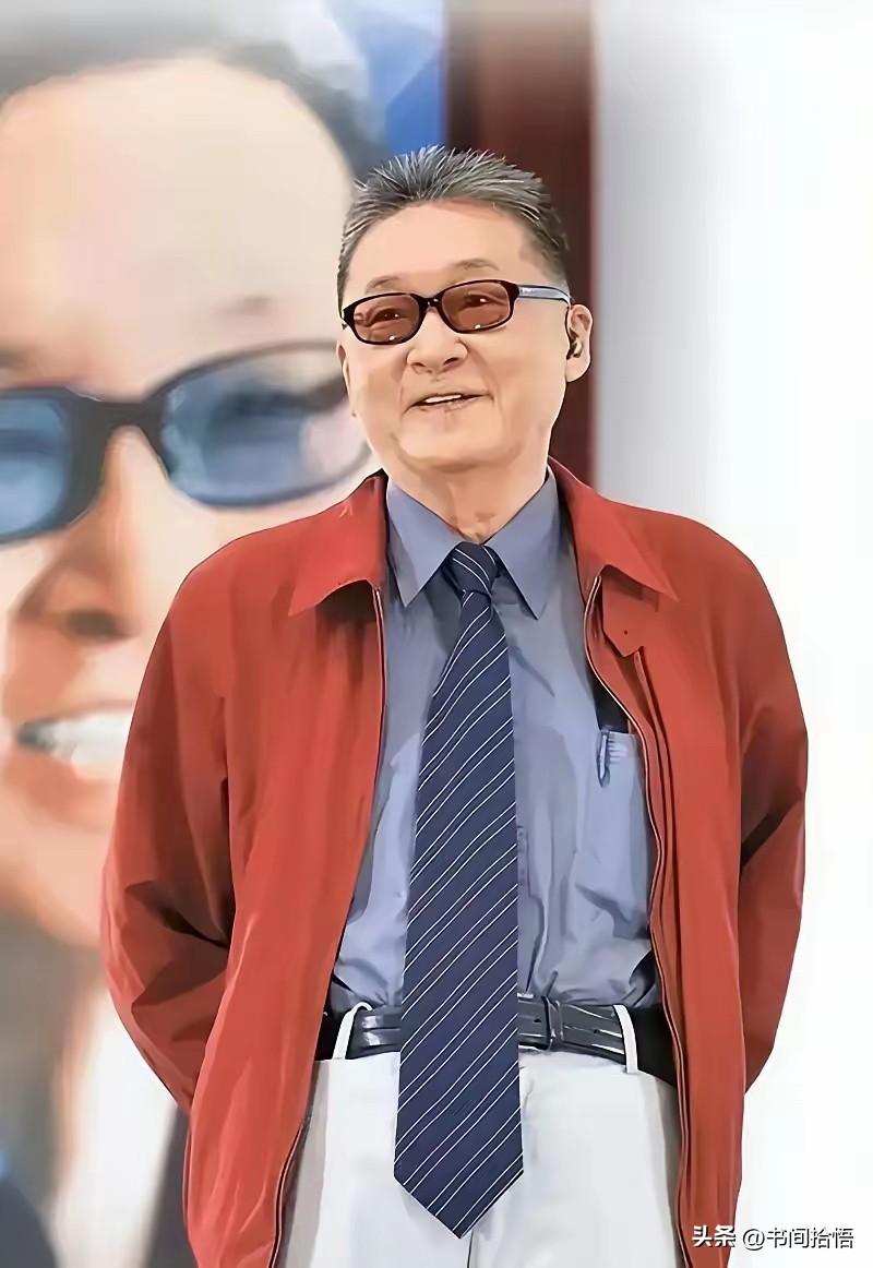 李敖说："一个人混社会，礼貌没有用，谦逊也没用，热心肠也没用，忠厚老实更没用。真