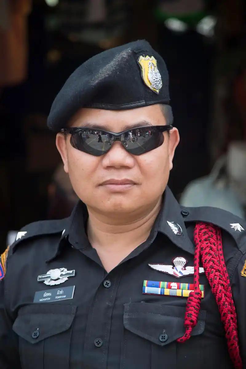 你永远不要用正常人的逻辑去理解亡命徒！泰国警方审讯出了结果，杀害俄罗斯姐弟的嫌疑