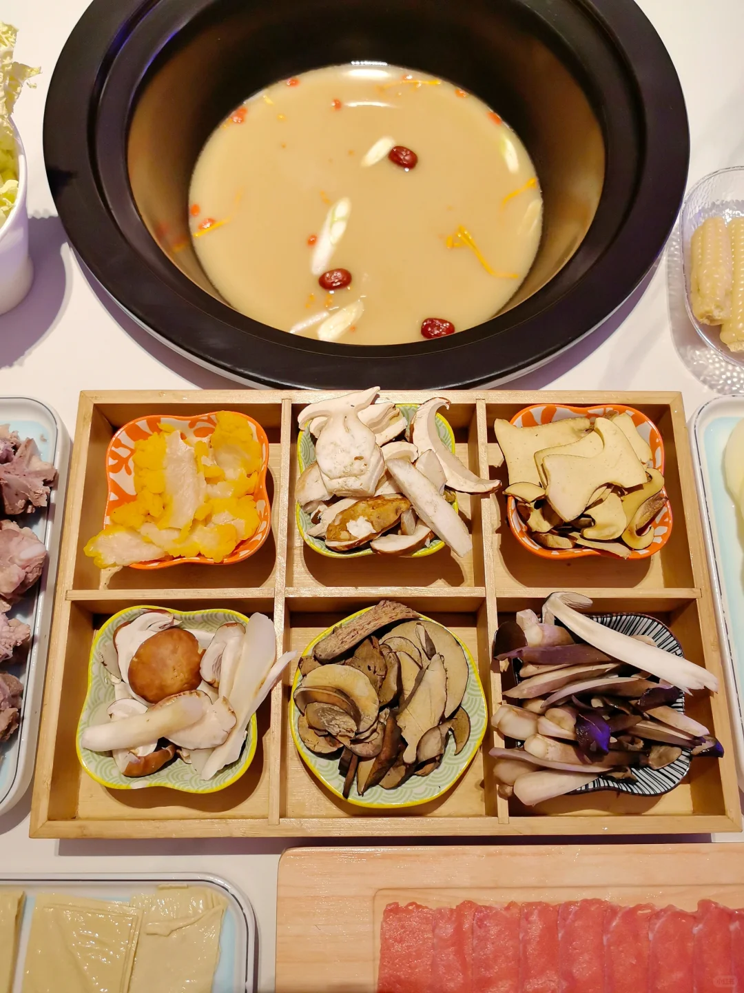 西双版纳好吃的菌子火锅就在......