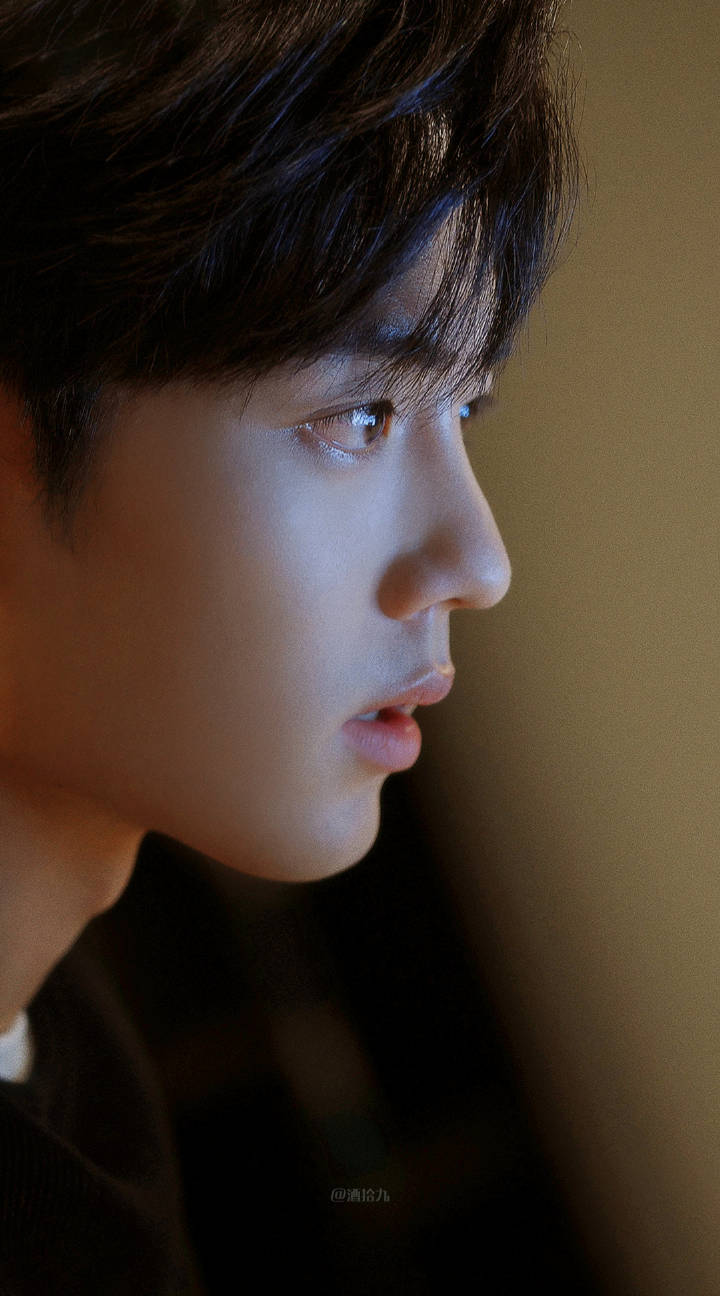 ♡⃝ 𝒍𝒐𝒗𝒆 ʚɞ ☽⋆❥ »» 肖战 顾医生的侧颜绝鲨！太帅太养眼了