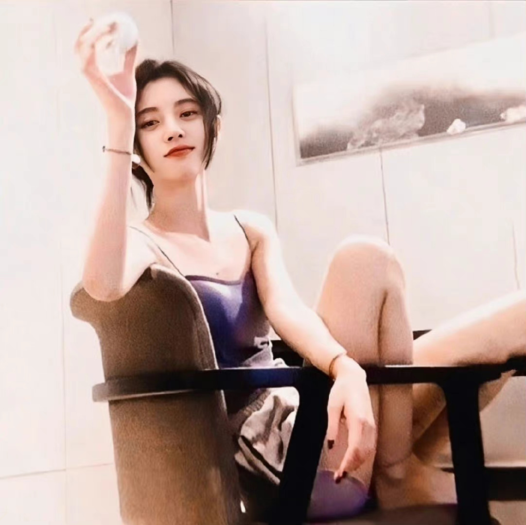 鞠婧祎 ​​​