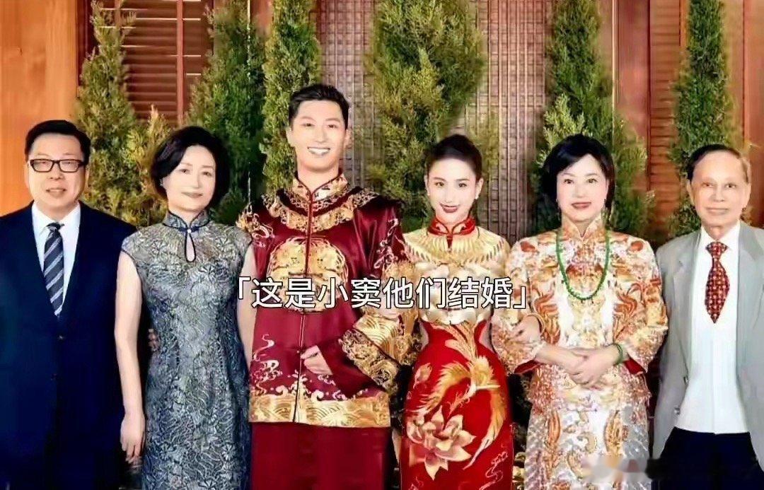 窦骁在巴厘岛的婚礼是自己设计的据袁弘透露，窦骁与何超莲在巴厘岛六善酒店的婚礼，从