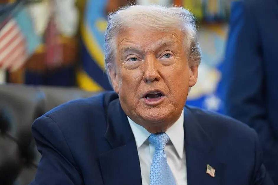 特朗普连下8条死命令！英法俄集体选边站，联合国急呼克制，大战进入倒计时？
 
全