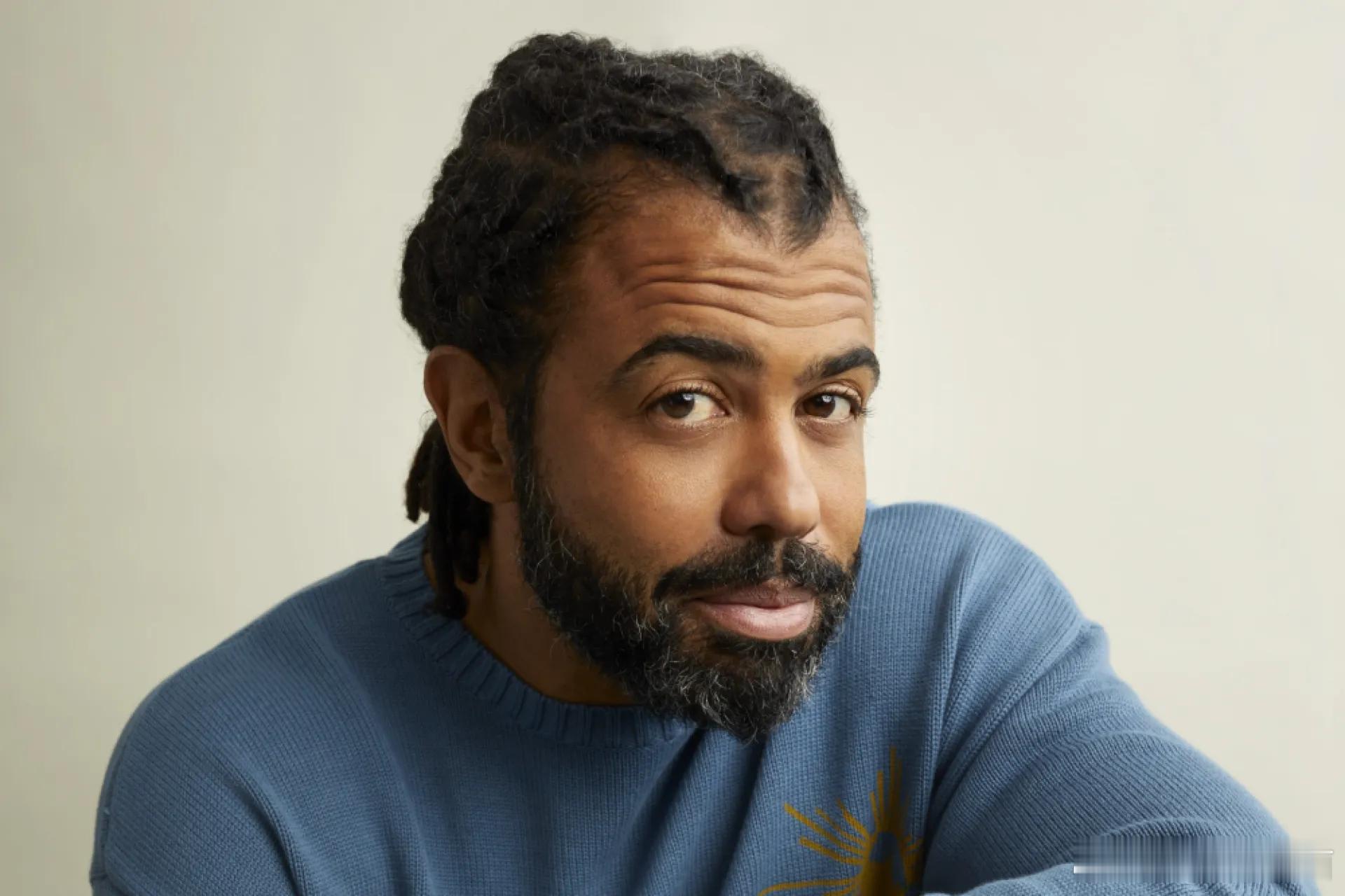 【《黑袍纠察队》迎新员】戴维德·迪格斯加盟#黑袍纠察队#第五季（最终季），担任新