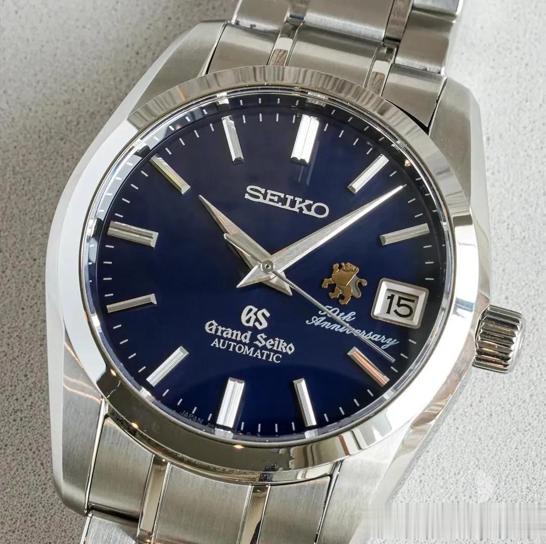  看似普通却很顶级_GrandSeiko【冠蓝狮】
【50周年纪念款】
2010