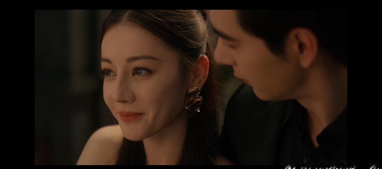 枭起青壤！！！！这么好好看啊两个人好般配呜呜呜
迪丽热巴美的天仙下凡陈星旭帅的掉