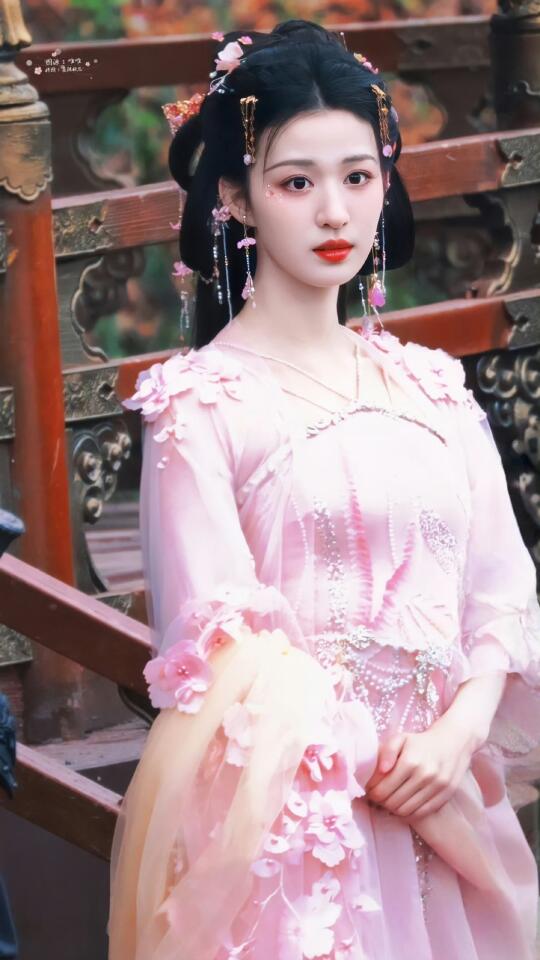 朕与楚然何曾有过嫌隙？肯为观众花心思极好