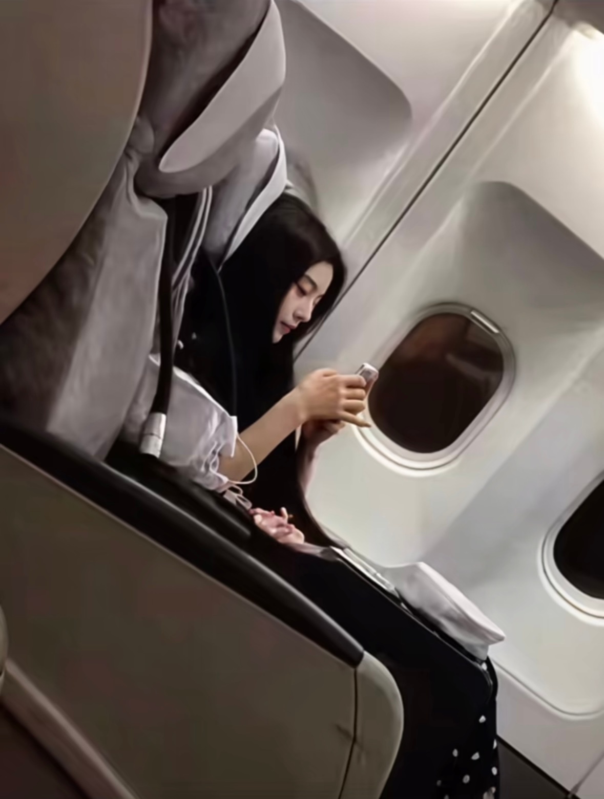 我完全能get 到陈丹青在飞机上见过她之后久久不能释怀还专门写了一篇文章的感觉 