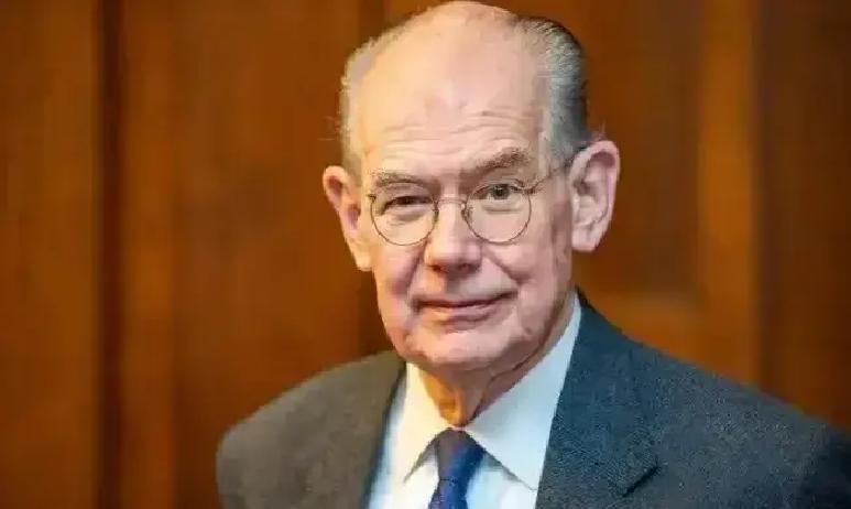 美国在用一套什么玩法对付中国？
 
近几年，美国国防部门和智库频繁做中美冲突兵棋