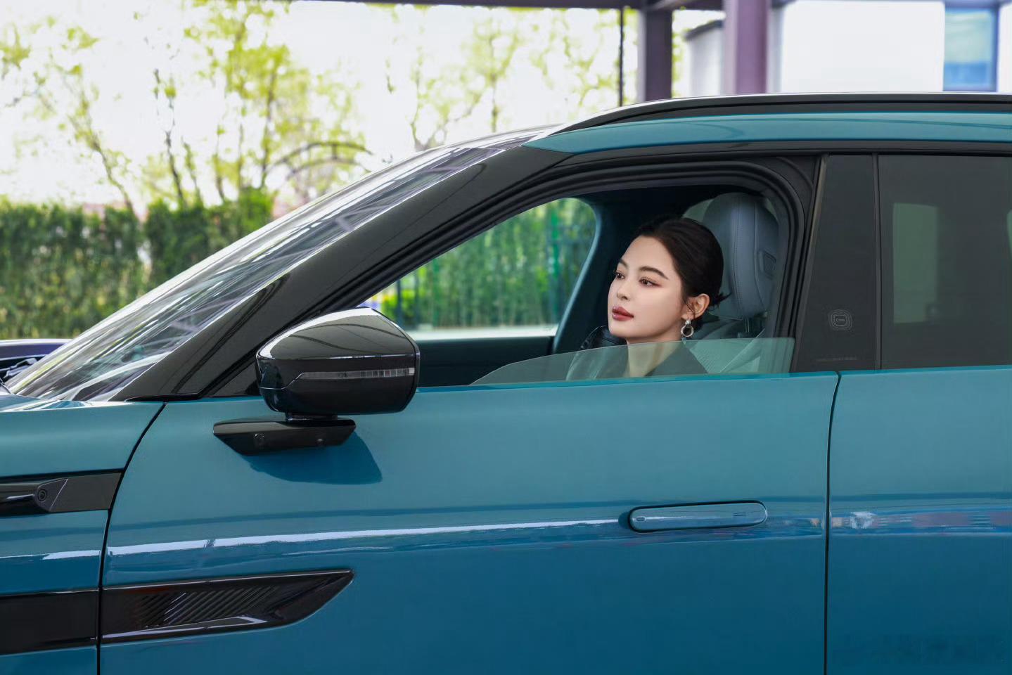 喜欢的明星代言了与众08辛芷蕾代言大众含金量飙升