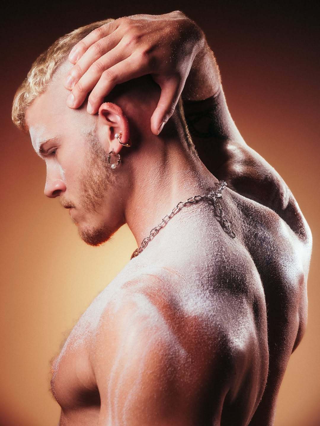 模特: Austin Smith | 个人珠宝品牌:Austin James S