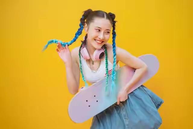 日子再苦，别失去希望，生活再难也别丢掉笑容
去年冬天在医院陪护，邻床住了一位五十