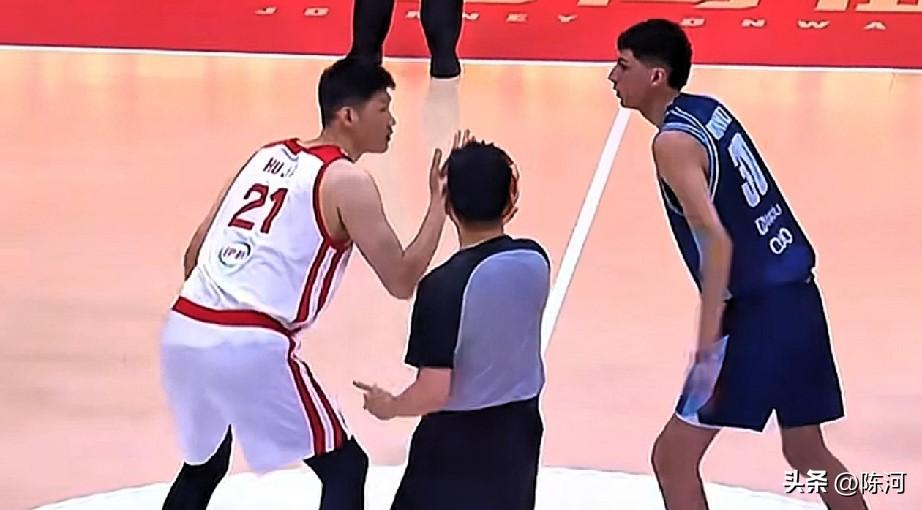 中国男篮83-78战胜乌拉圭，如下五人功不可没

1.焦泊乔——国家队生涯发挥最