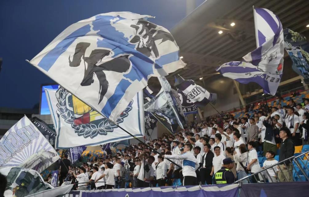 津门虎是时候该采用这种办法了！
一周双赛+伤兵满营+板凳太浅，留给津门虎的选择实