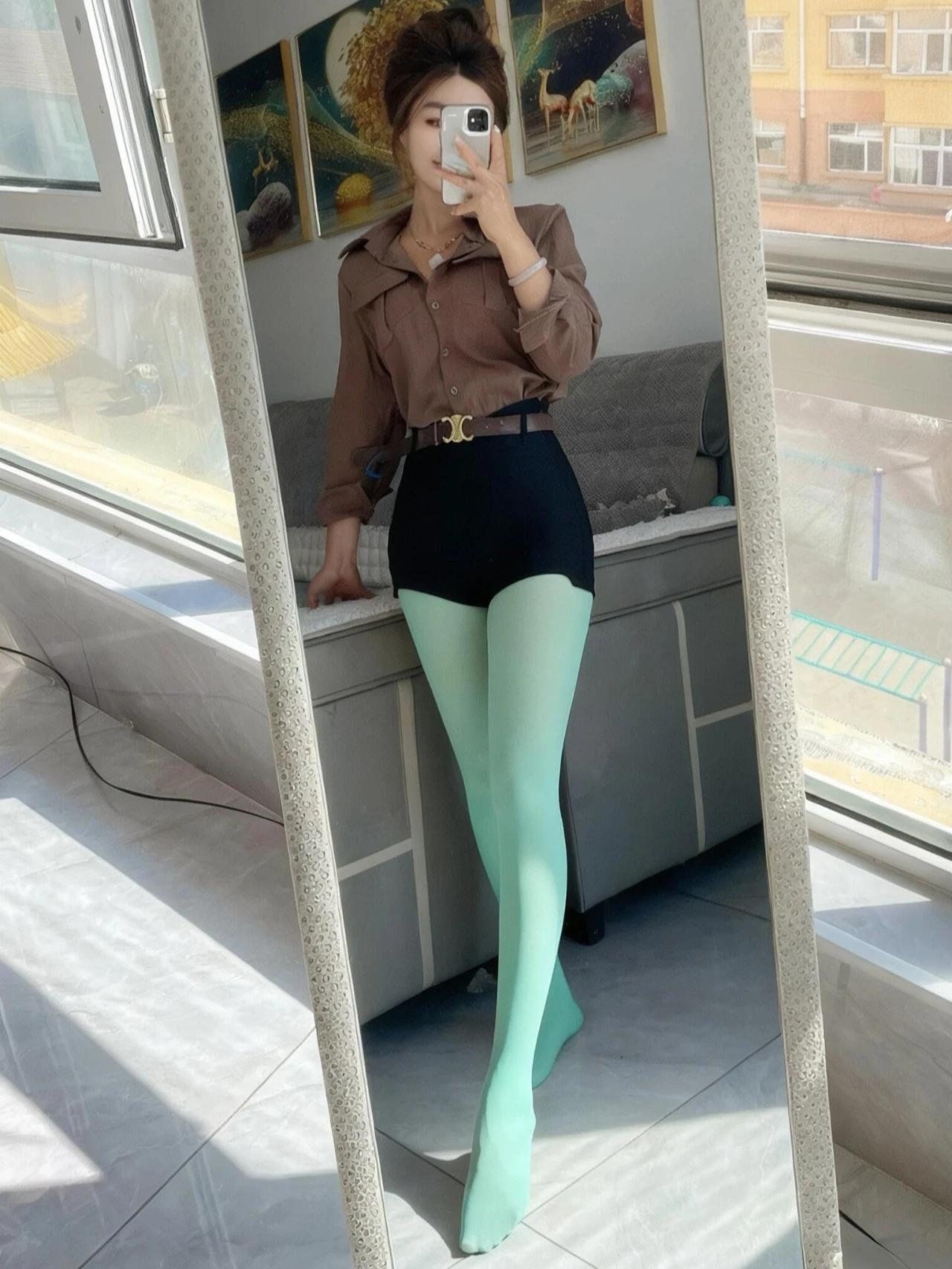 这个颜色估计你们驾驭不了