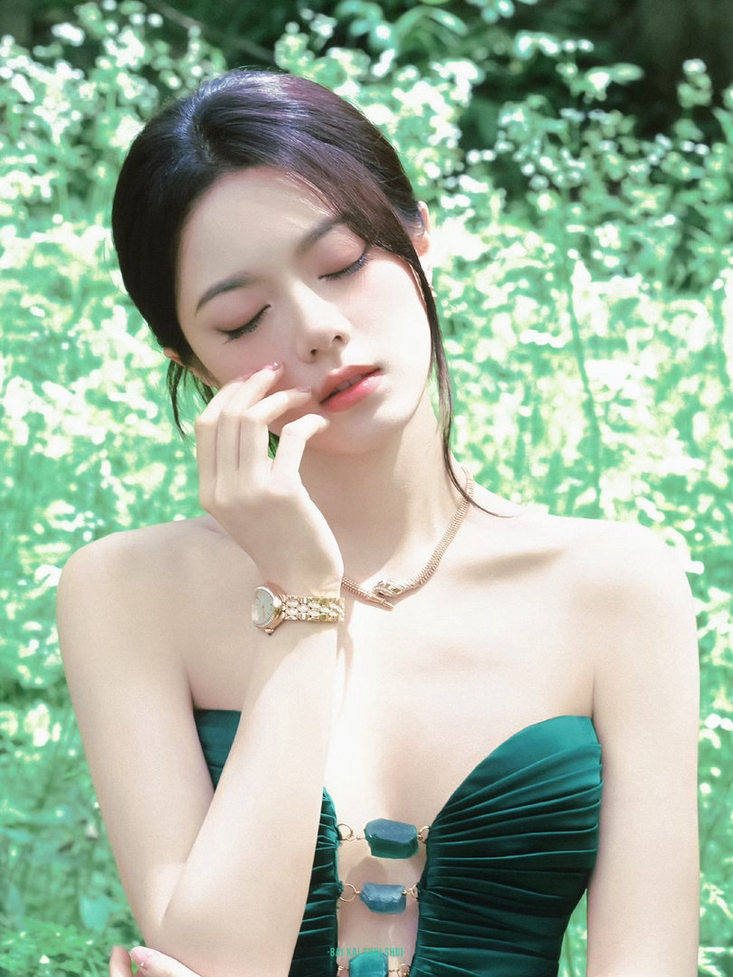 赵今麦赵今麦徐迟 🍑赵今麦无可替代“你是我无法写的野蛮玫瑰，也是我寻求一生也得