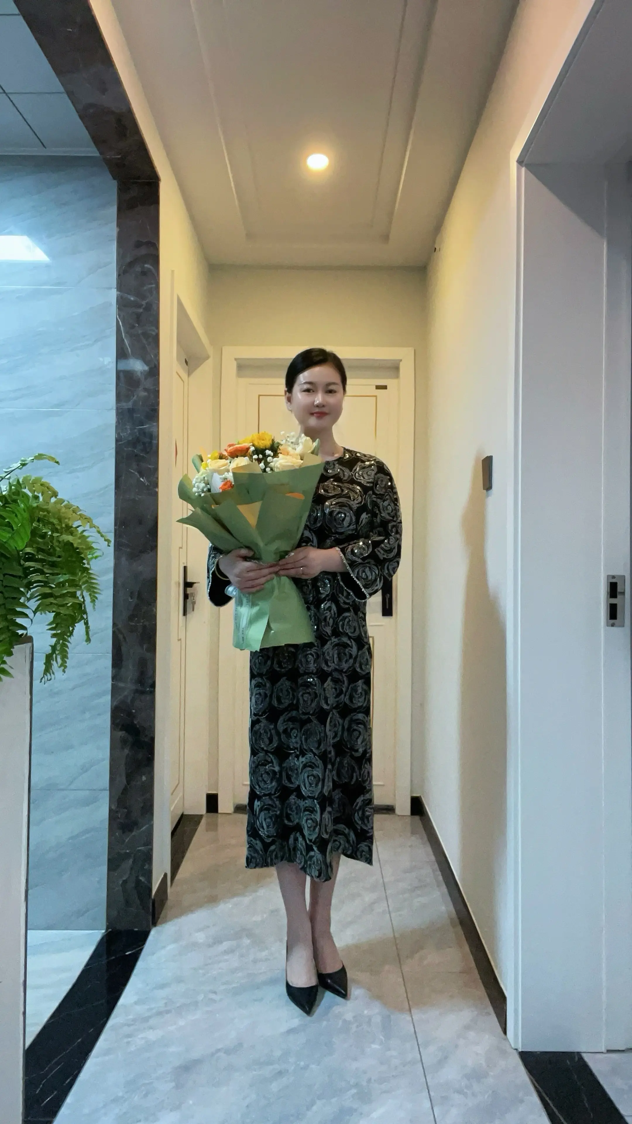 感谢岁月的馈赠，也感谢那个坚韧的自己…马年里，愿我们依旧温柔，却自带锋芒！