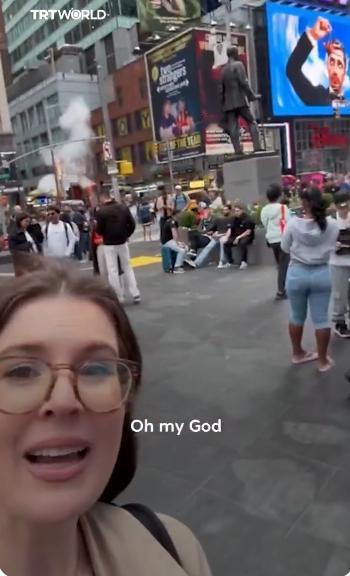 只要说以色列不好，你就可能被开除，对美国的影响力也太大了！

近日，美国纽约的精