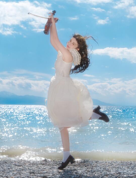 关于在新疆花1⃣️2⃣️8⃣️8⃣️拍的写真