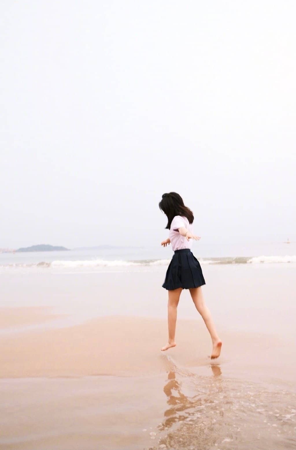 邢菲光脚丫图集精选 ​​​