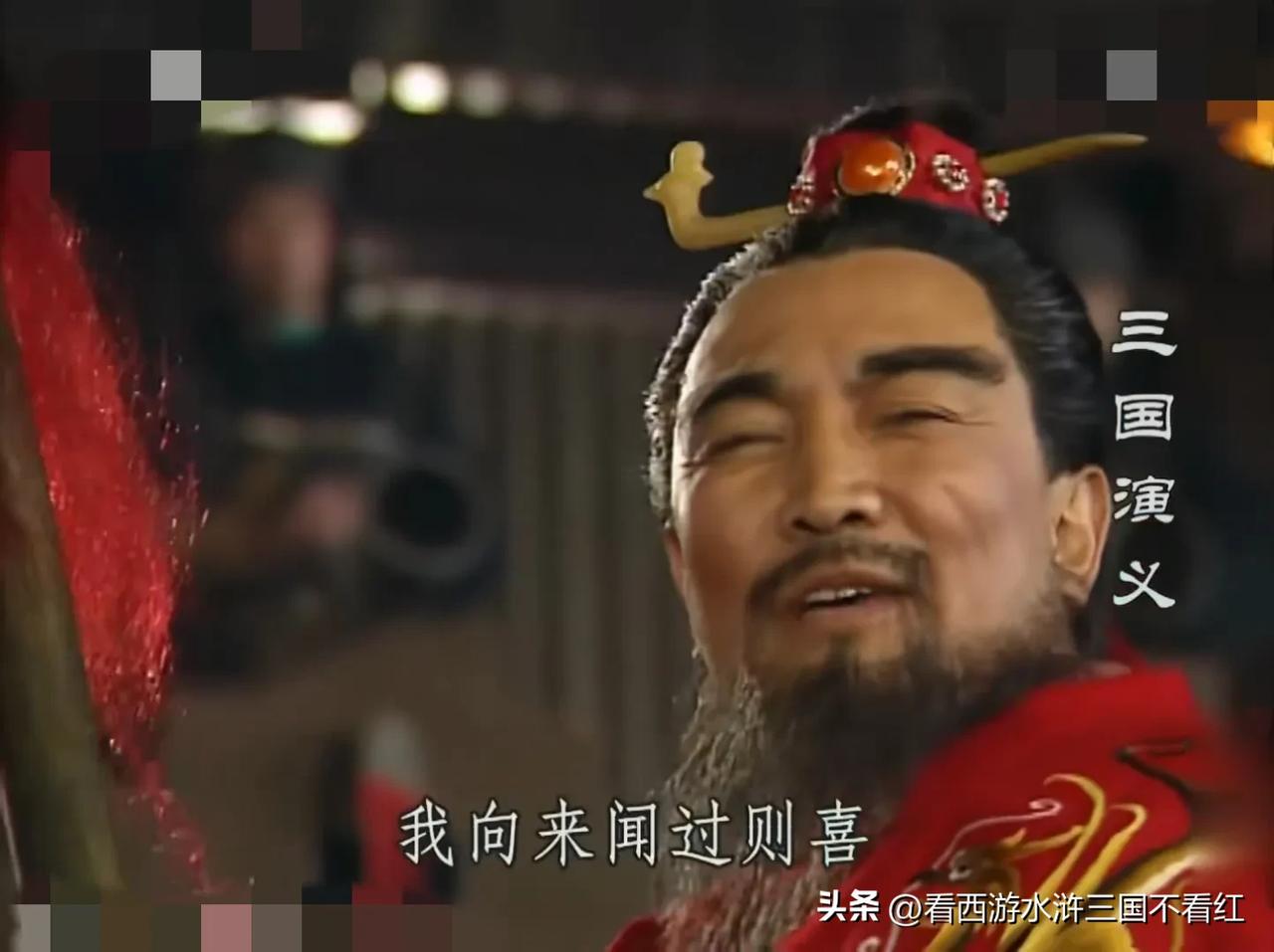 其实关羽也没那么狂，不信你看这人。
这人跟曹操，把曹操手下骂了个遍，骂完不解气，