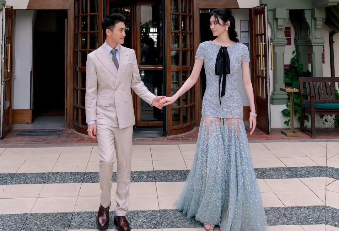 奚梦瑶婚礼两人早就领证结婚、生了孩子，当初原定的婚礼因为何猷君父亲去世、怀孕生子