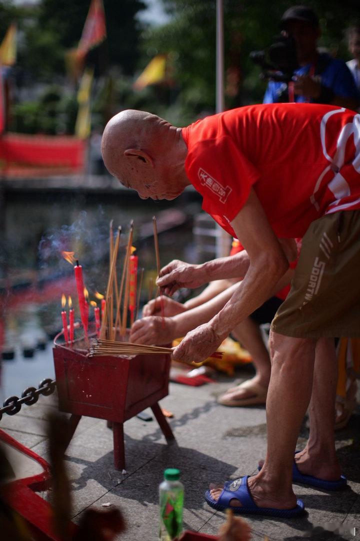 继续分享荔湾湖公园起龙仪式的花絮图龙舟赛赛龙舟原来这么燃赛龙舟 松下S9 EF5
