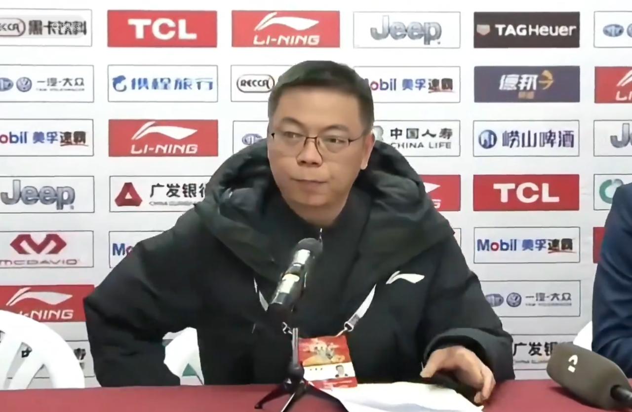广东男篮新任总经理确定！

今天上午，有广东体育媒体人曝出，广东男篮新任总经理人