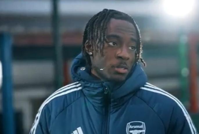 马杜埃凯接受天空体育采访时表示，尽管最初有部分球迷反对他加盟阿森纳，但在来到酋长