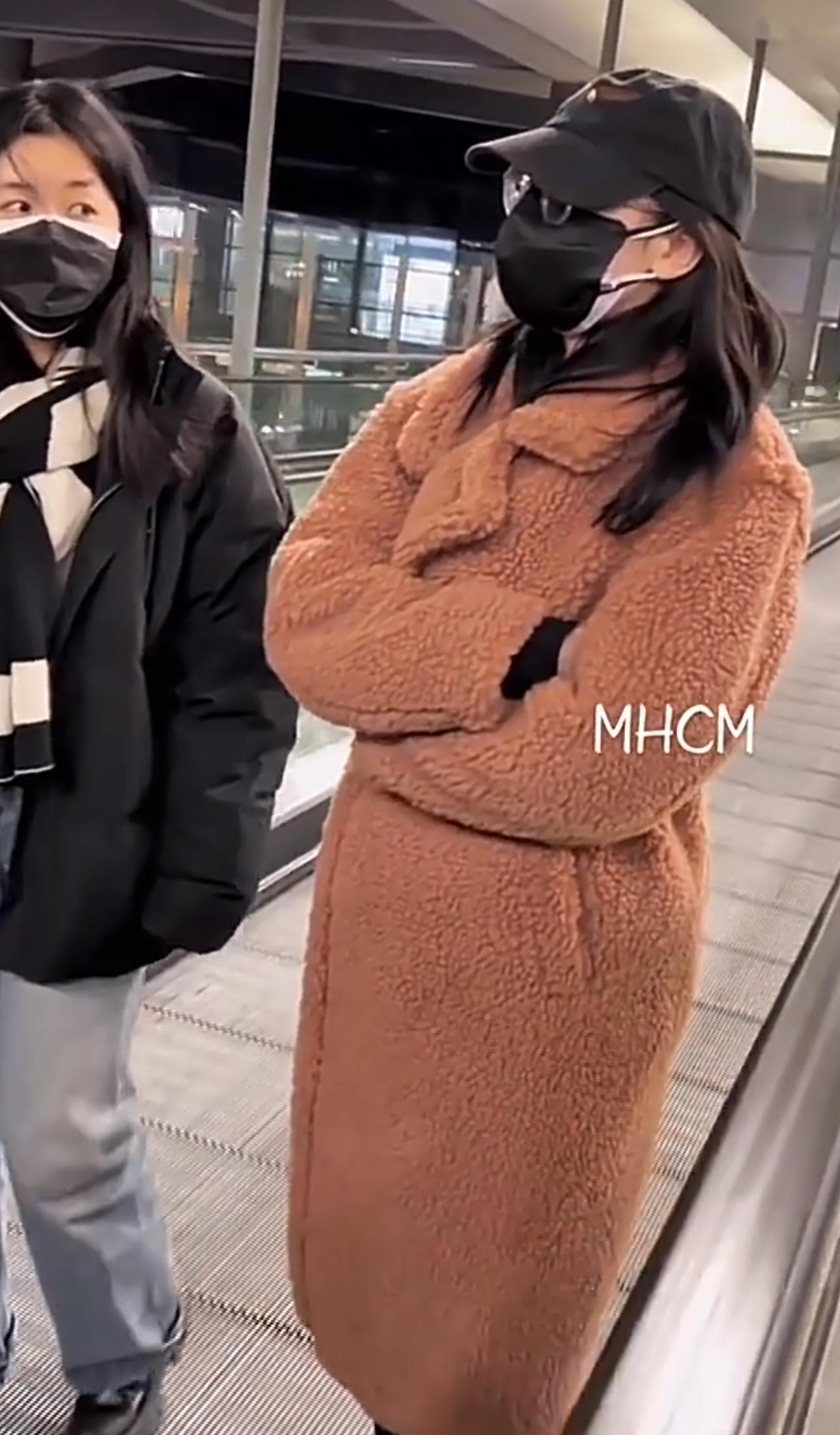 迪丽热巴春晚分会场彩排迪丽热巴央视春晚分会场彩排 迪丽热巴春晚分会场彩排 