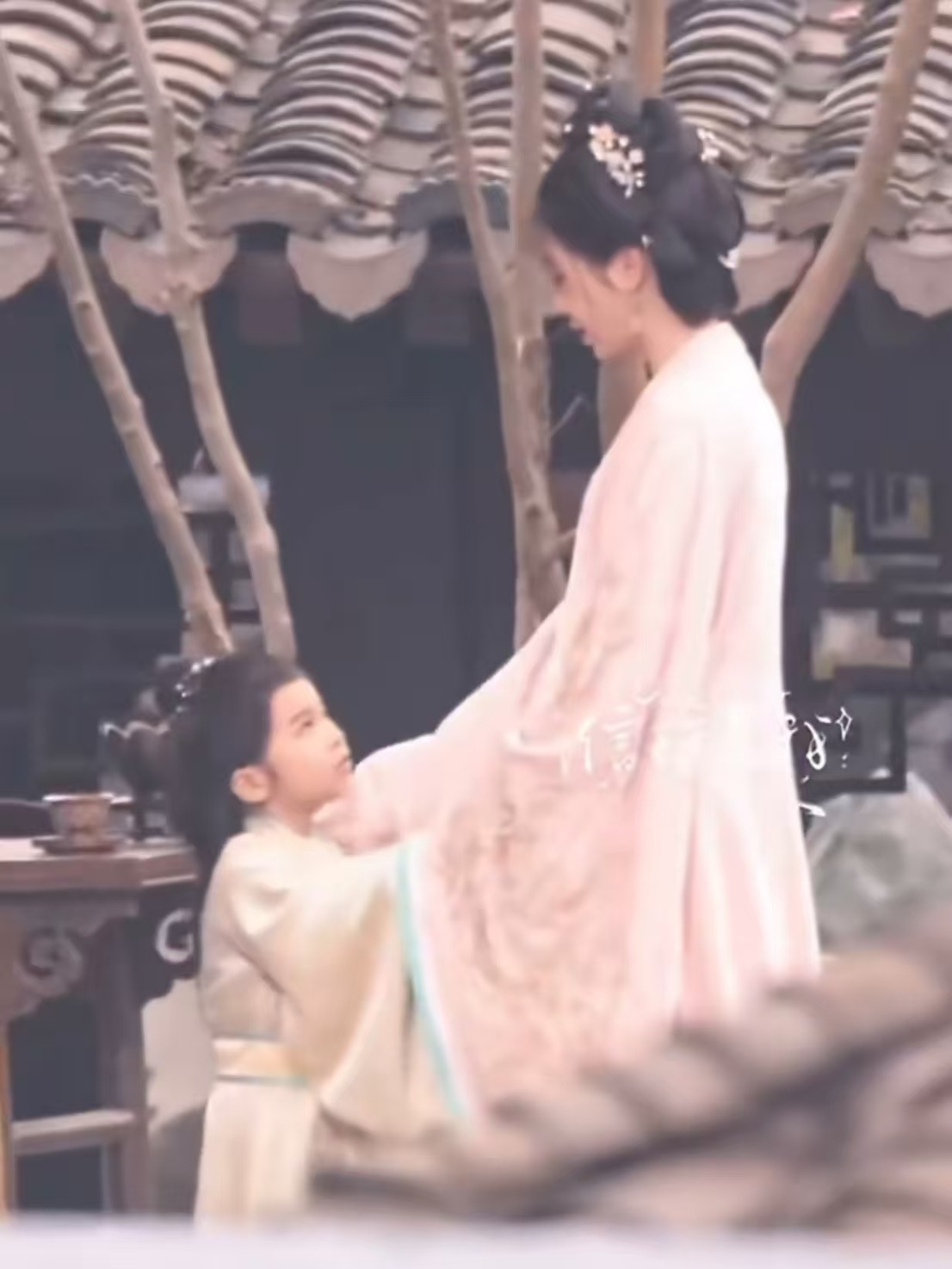 虞书欣粉色主母妈咪虞书欣主母妈咪实感虞书欣粉色主母妈咪，哇塞哇塞，