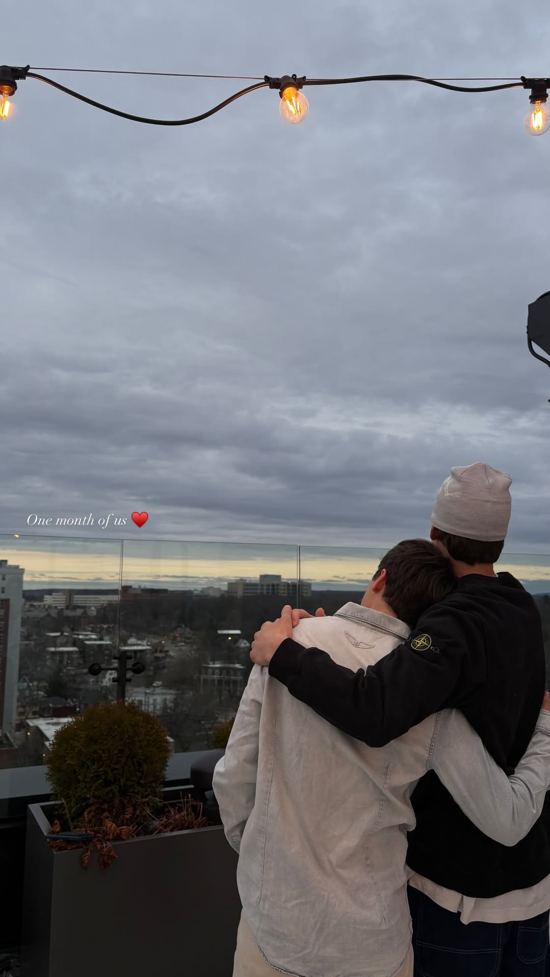 怪奇物语威尔Noah Schnapp官宣男友！这也是他首次曝光恋情！ 