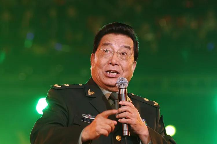 李双江的成就不是你能定义的

李双江是一个奇才，就像刘翔百年不遇。

不是说能单