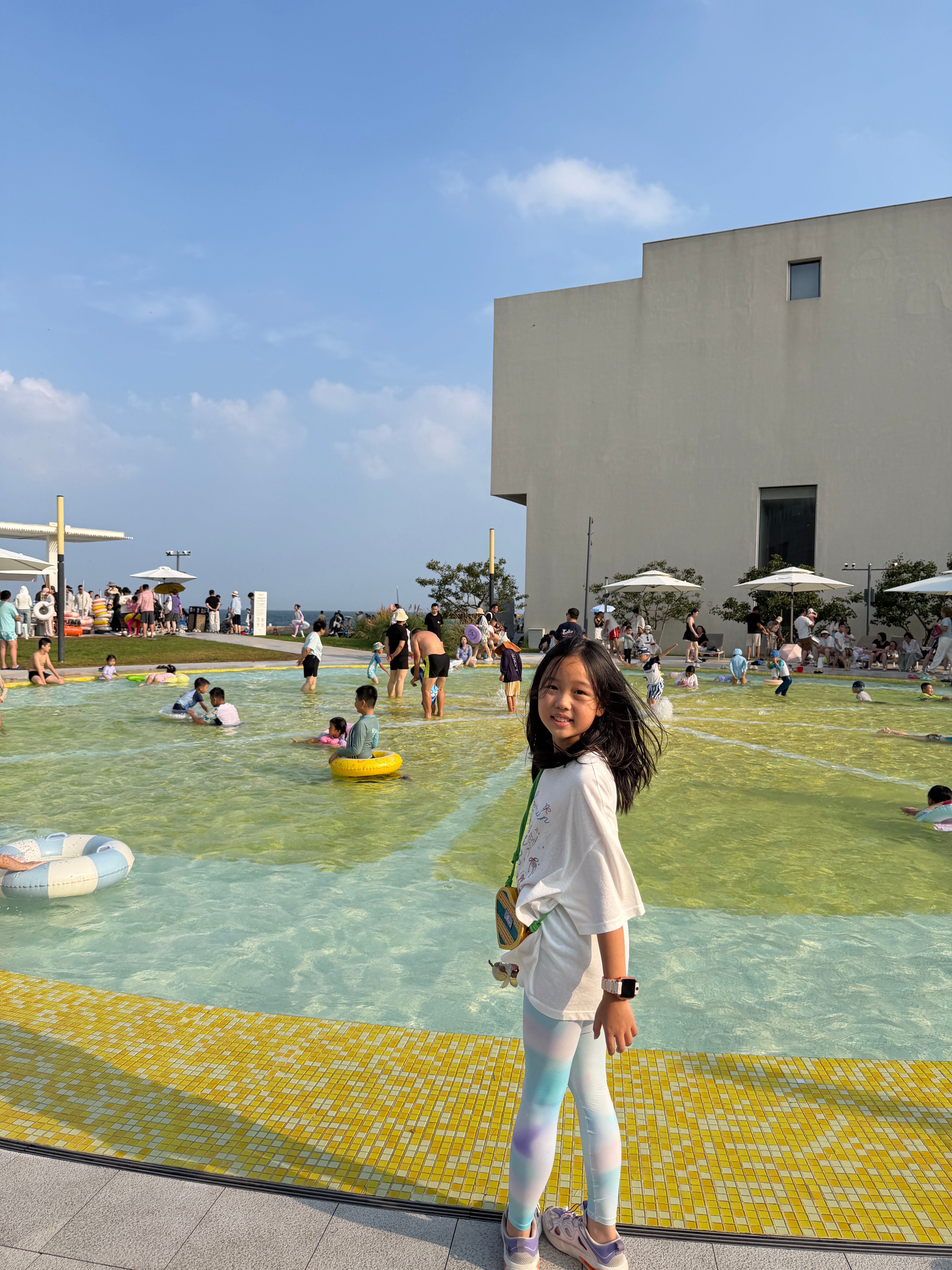 阿那亚暑假mini trip🌊参加阿那亚艺术中心北岸新展开幕，顺便休年假带妈妈