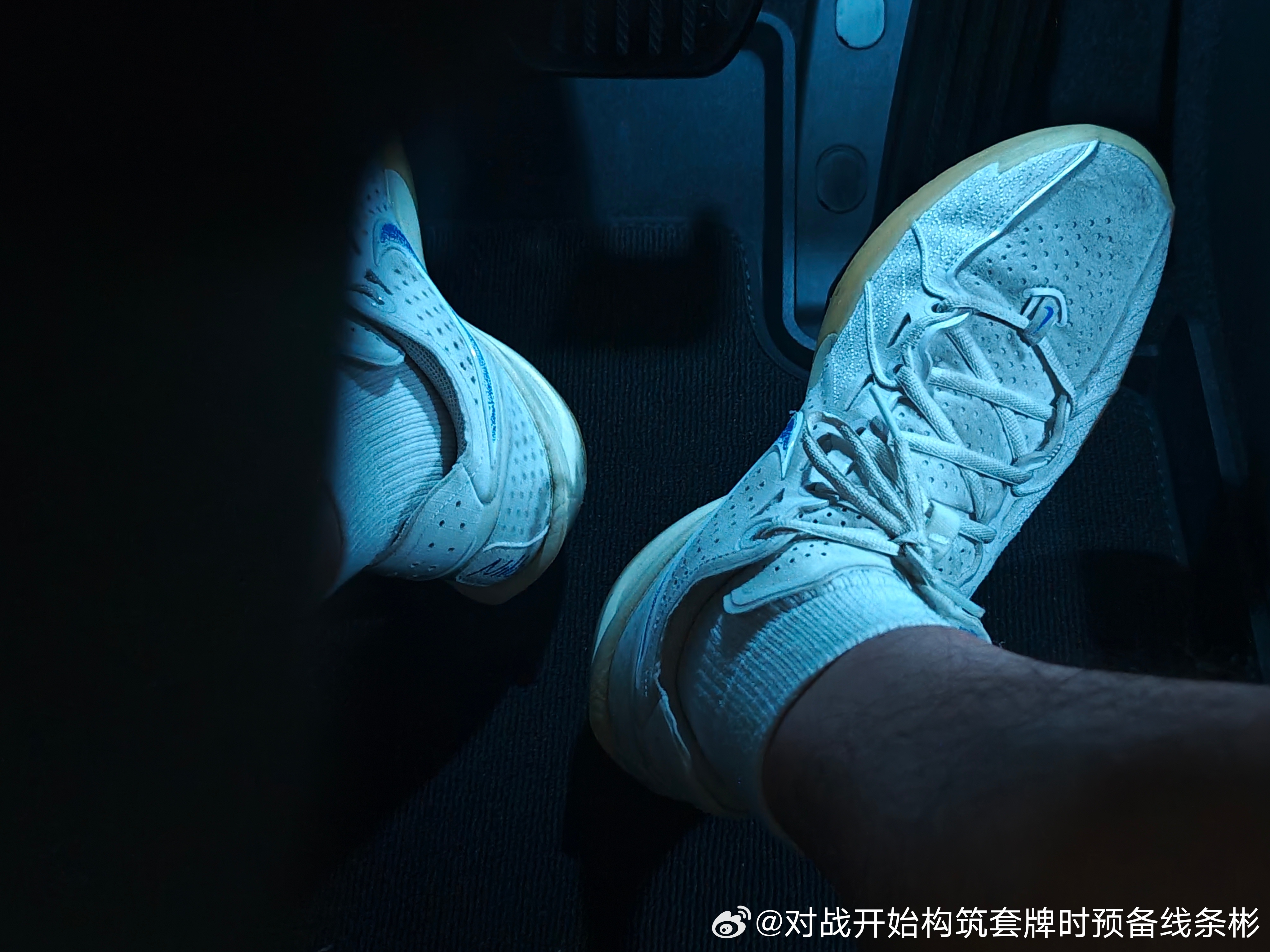 我懂了，其实最花时间的是找停车位和出车库还有前面的人不知道在哪里扫码付停车费出去