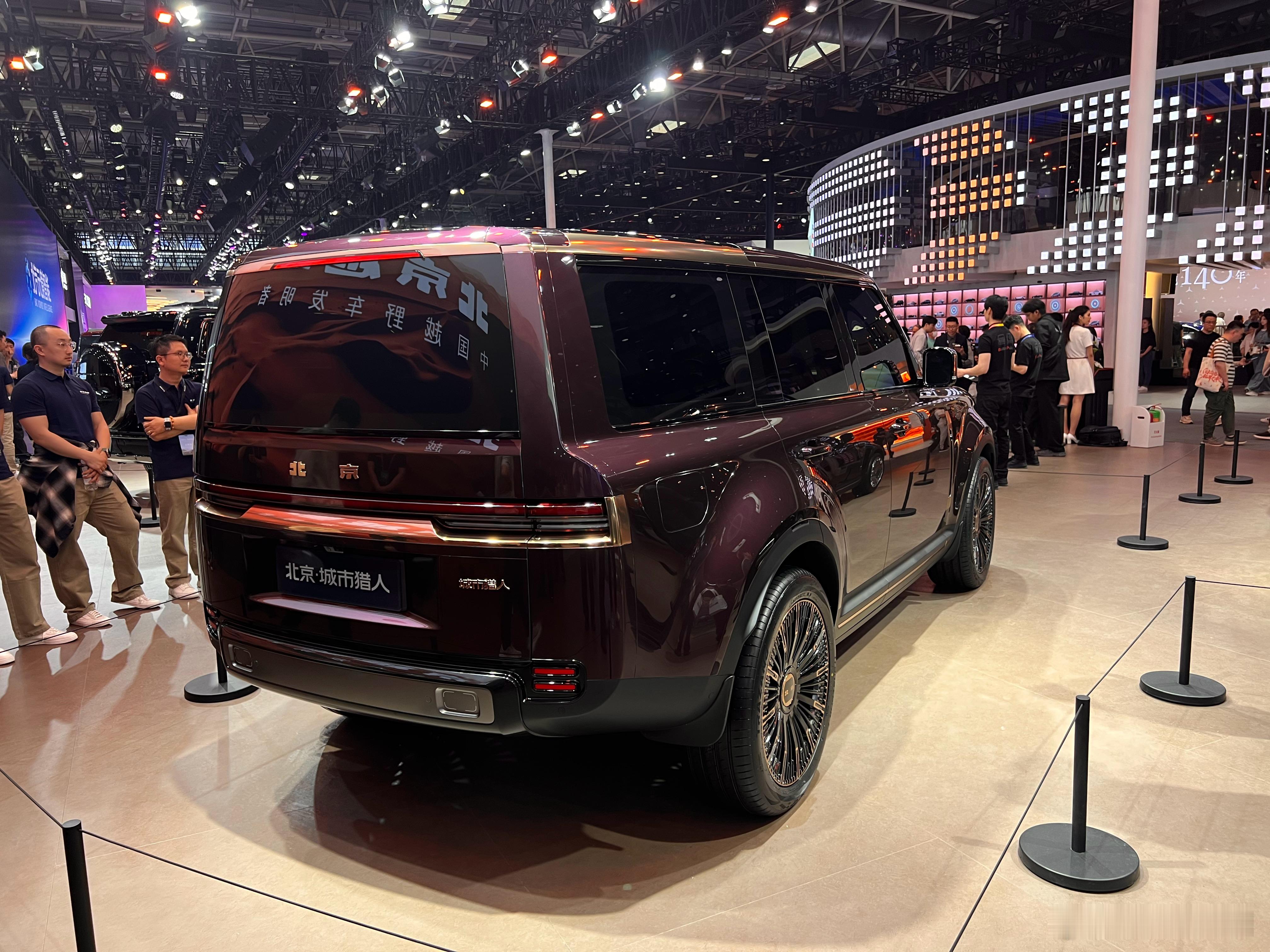 2026北京车展 北汽展台上非常像路虎卫士的城市猎人。不儿，为什么啊……我知道路