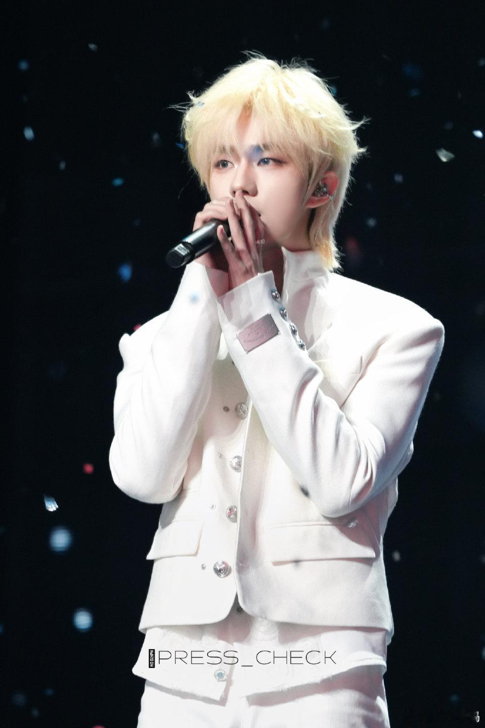 张子墨的歌声是我的解药 谁能抵得住张子墨的治愈歌声！细腻的情感诠释搭配婉转转音，