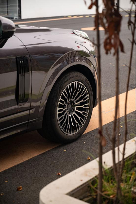 领克09这后排确实没毛病
看不少试驾过2026款领克09的都在夸这车后排舒适度高