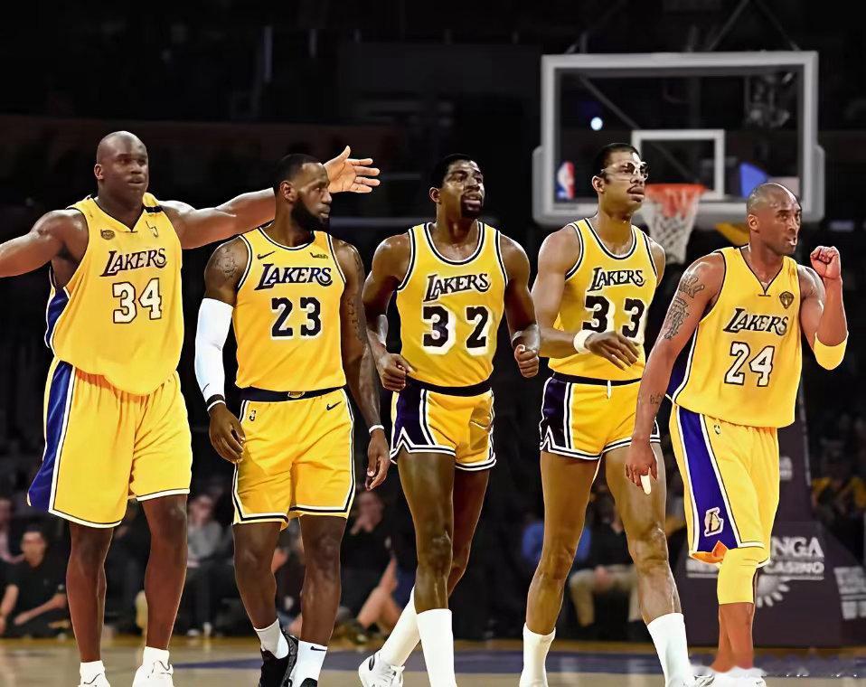 三大湖人名宿横向对比：1. 奥尼尔、詹姆斯、科比生涯均4次未进季后赛，无差异。2