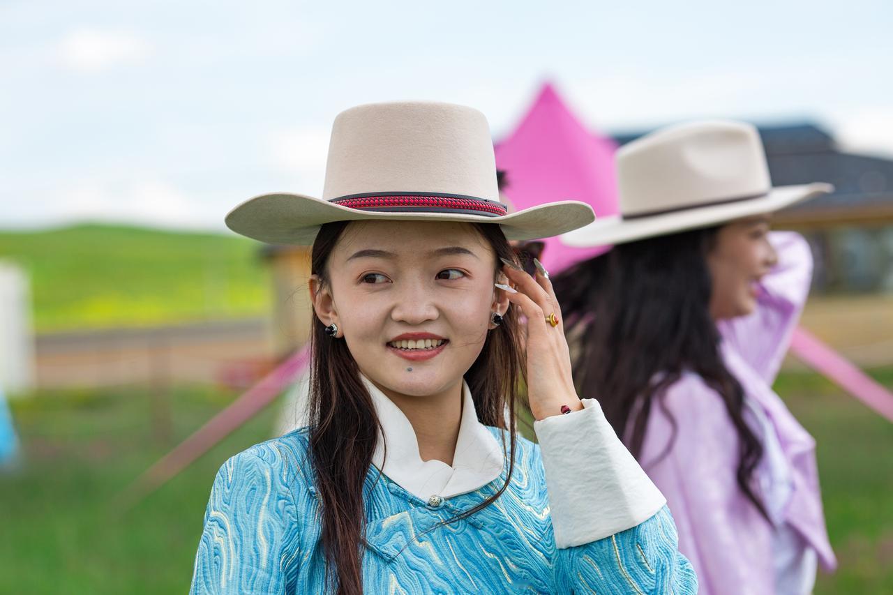 #夏日生活打卡季#很难想象，甘南还有纯牧区，颠覆了我以前对甘南的印象。这个地区叫